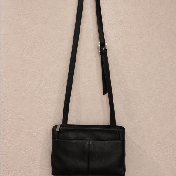 HOBO International Black Leather Crossbody Shoulder bag w/ double zipper closure - Picture 10 of 13